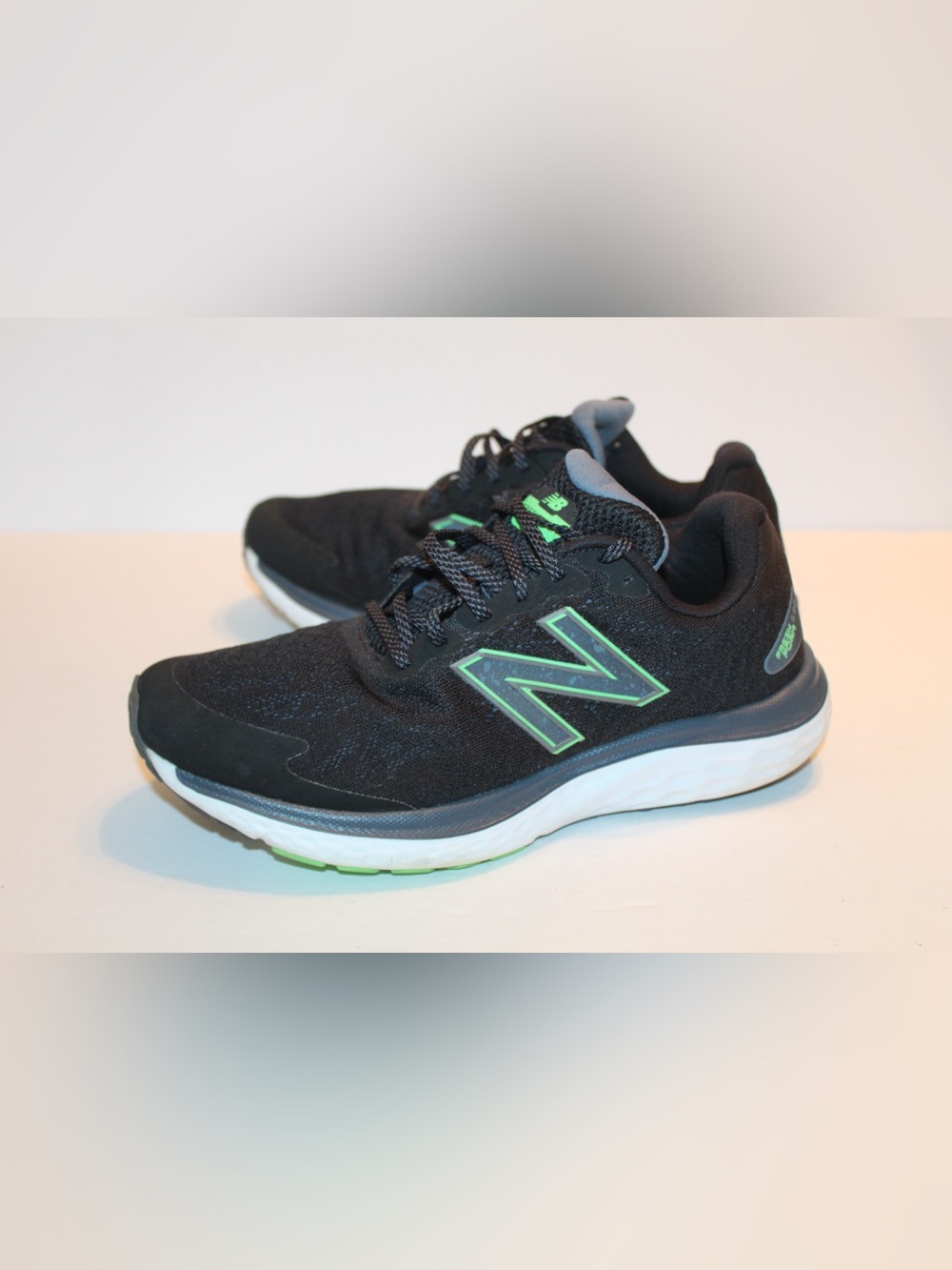 New Balance Fresh Foam 680v7 Men’s Shoes
size 10.5